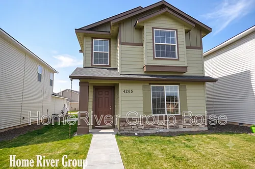 4265 S Overhill Way Photo 1