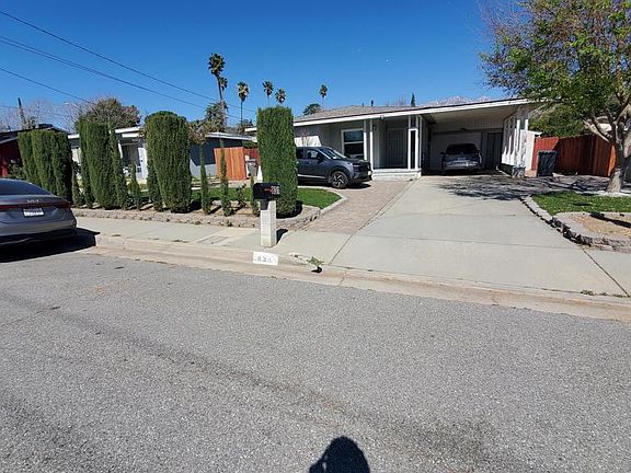 3rd image of 831 W George St