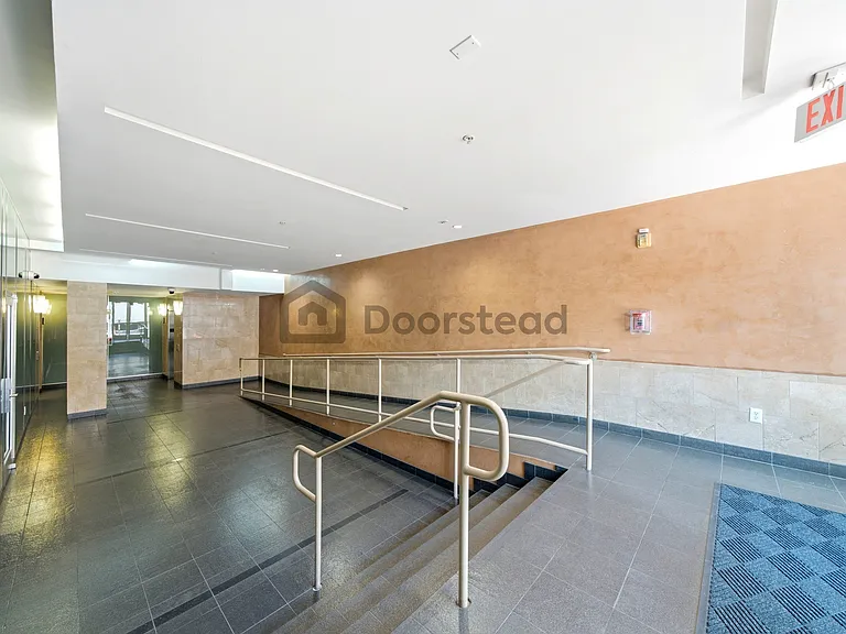 450 J St #5101 — Photo 13
