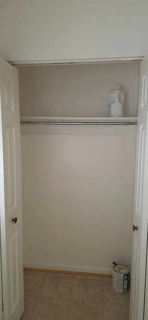 Available NOW - Freshly Updated 2 Bedroom in Columbia, MD — Photo 4