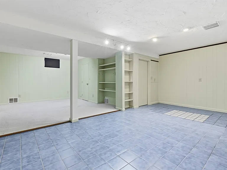 146 Russet Ln #146 — Photo 33