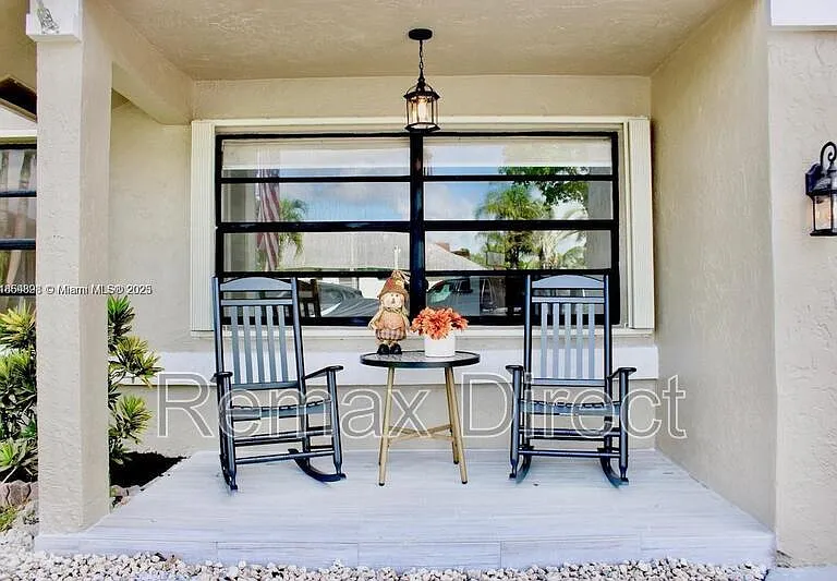 5181 Kim Ct — Photo 2