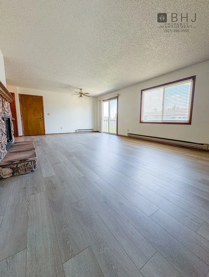 Skyview Estates B11 - Love — Photo 4
