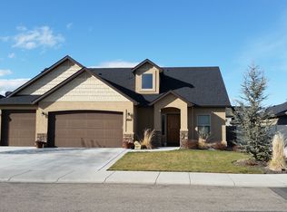 2358 E Lochmeadow Ct, Meridian, ID 83646