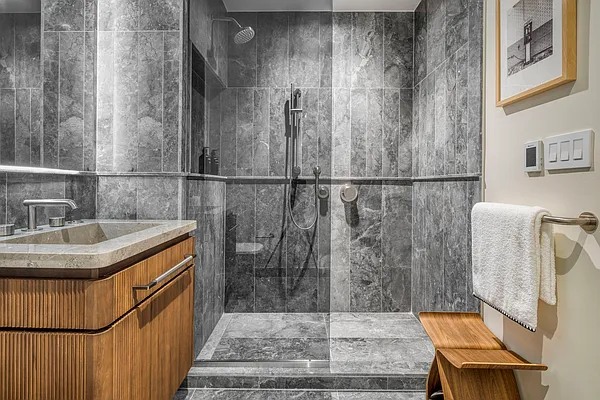 Sold by Compass | media 7