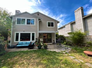 24241 SE 44th St, Issaquah, WA 98029