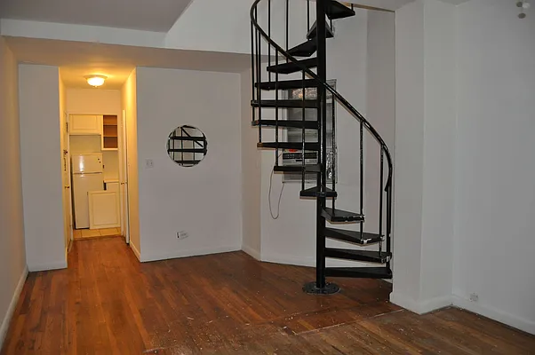 Rented by Sky Management | media 93