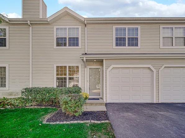 535 Normandie Ln Unit 535, Round Lake, IL 60073