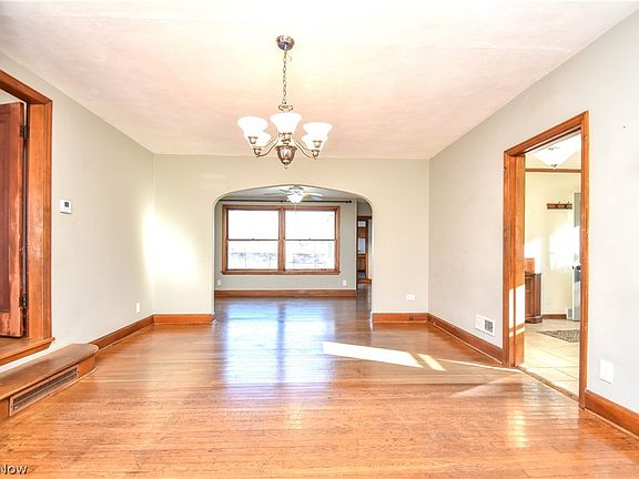 4th image of 150 Park Dr