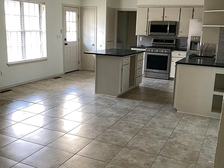 Living room & kitchen