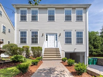 8 Benjamin Cir, Medford, MA, 02155