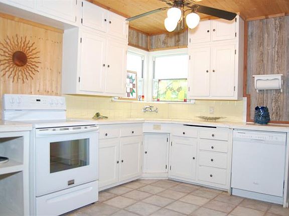 5th image of 6009 Lovell Ave