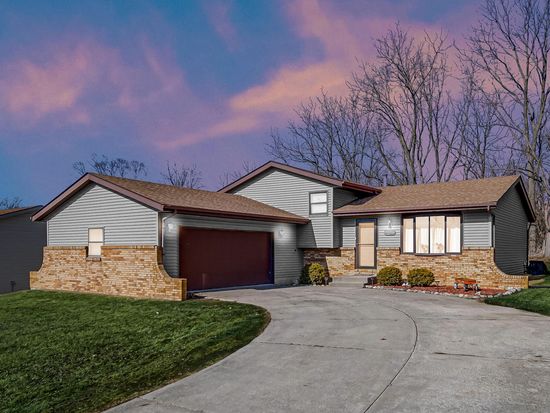 407 Aspen St, Hebron, IN 46341