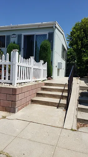 947 19th St Photo 1
