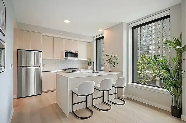 Rented by Living New York | media 35