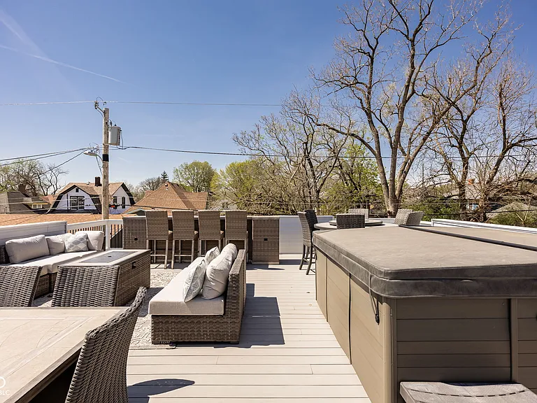 2934 Macpherson Ave — Photo 34