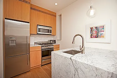 Rented by Barkoff Residential 