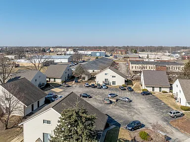 717 Fairmont Dr. - 1 Bedroom