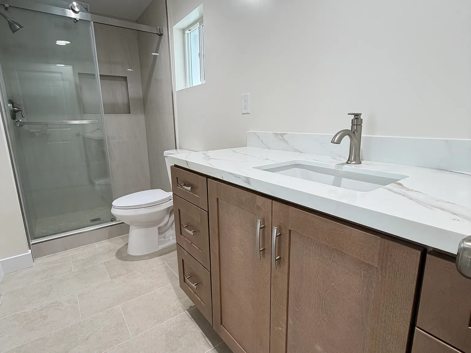 1 bed, 500 sqft, $2,400 — Photo 3