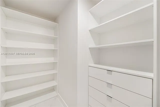 700 NE 24th St #904 — Photo 23
