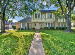 7811 Sapphire Valley Rd, Houston, TX 77095