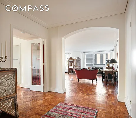 Sold by Compass | media 22