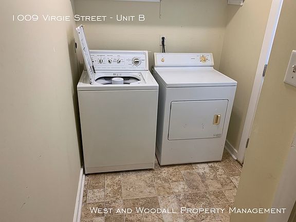 5th image of 1009 Virgie St #B