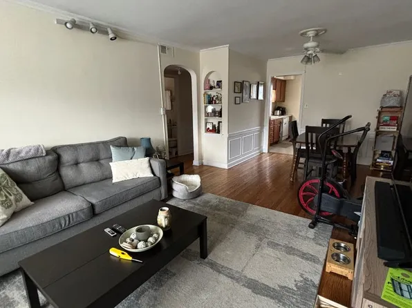 9020 W. North Ave., 9020 W North Ave #1, Milwaukee, WI 53226