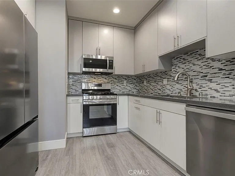 6954 Jellico Ave — Photo 25