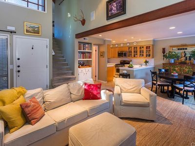 1556 August Ln #9, Newport Beach, CA, 92660