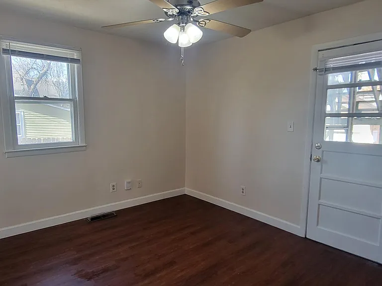 508 Douglas St #2 — Photo 5