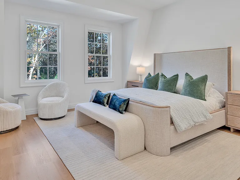 73 Wainscott Stone Rd — Photo 37