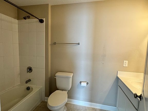 2nd image of 7273 Quailview Dr