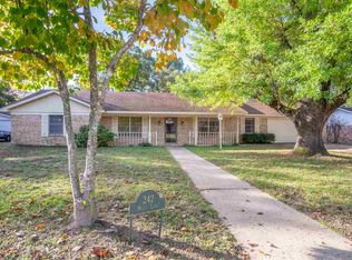 242 Molly Ln, Mineola, TX 75773