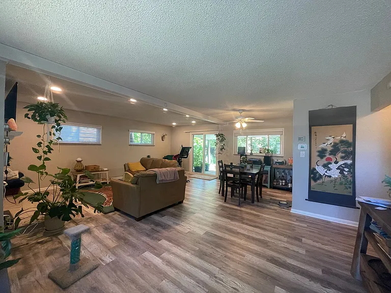 3080 S Fairfax St — Photo 4