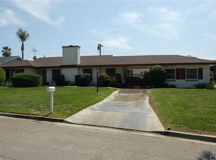 5940 Londonderry Dr, Riverside, CA 92504