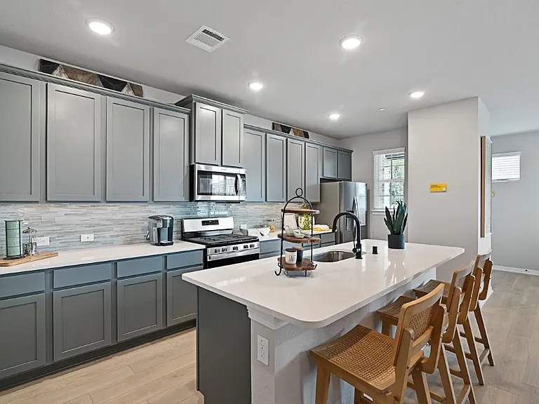 2941 Baneberry Ln — Photo 3