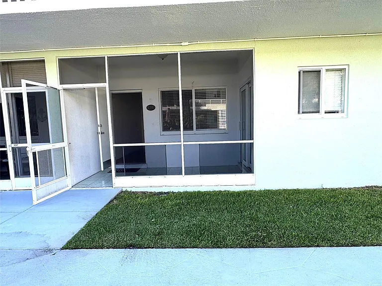 2100 NE 38th St #138 — Photo 37