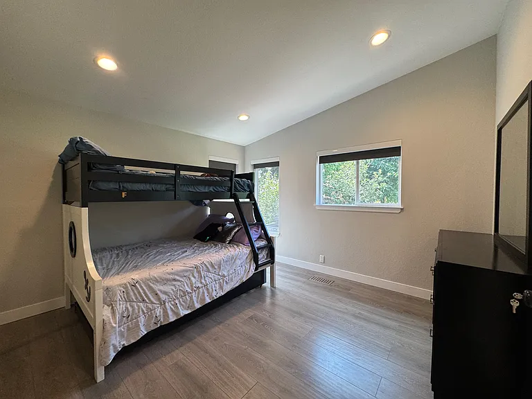 18320 Ingomar St — Photo 23