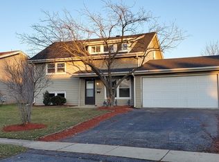 7067 Chestnut St, Hanover Park, IL 60133