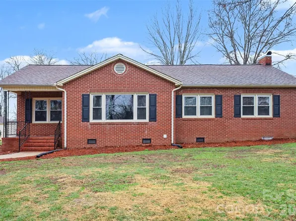 1008 Edgewood Rd, Bessemer City, NC 28016