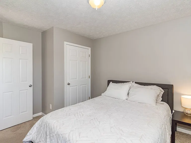 130 Overbrook Ct — Photo 17