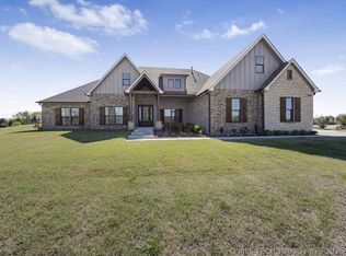 10102 Ratliff Dr, Claremore, OK 74017