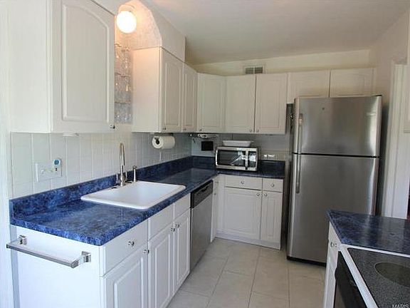 2nd image of 5534 Bancroft Ave