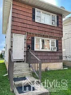 387 Fayette St #2