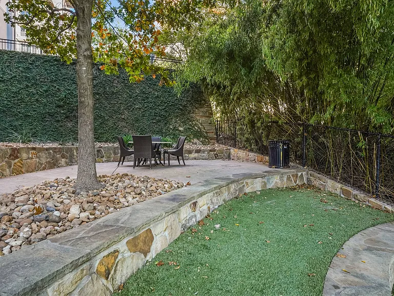 Cantabria at Turtle Creek — Photo 6
