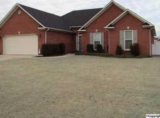 2604 Compton Dr SW, Decatur, AL 35603