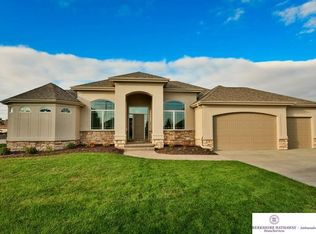 28014 Eagle Cir, Valley, NE 68064