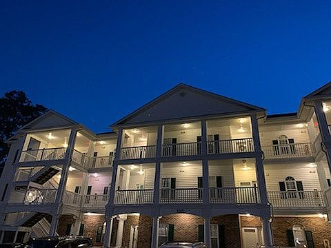 1st image of 4449 Turtle Ln APT 1B
