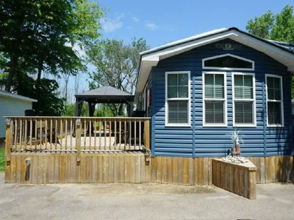 490 Empire Rd #Mal045, Pt Colborne, ON L0S 1R0